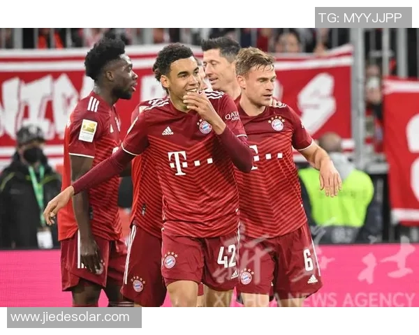 德甲榜首之争：拜仁慕尼黑领先多特蒙德，谁能夺得冠军？