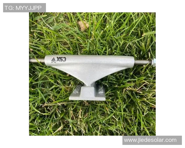 滑板新手必读:提升心理素质的全面入门指南与实用技巧 滑板新手必读:提升心理素质的全面入门指南与实用技巧